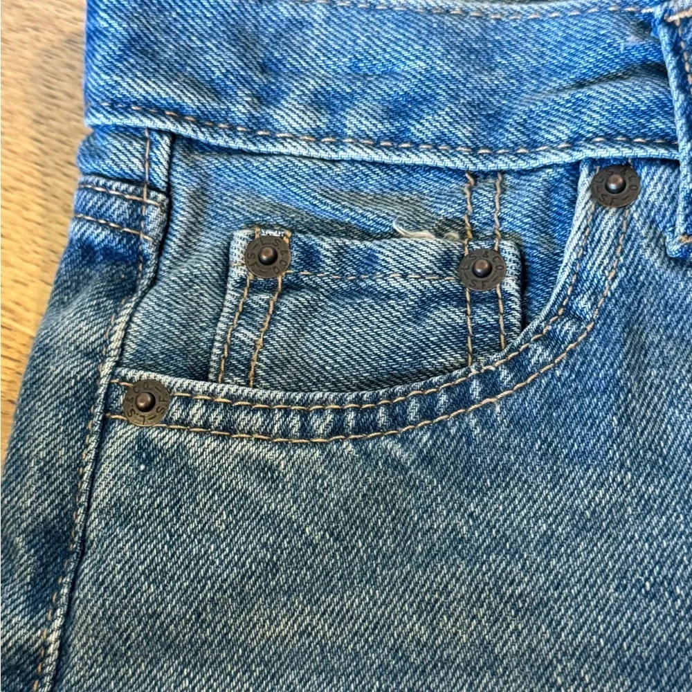 Levi’s Girls Girlfriend Denim Shorts Cuffed Adjustable Waist Size 14 NWT